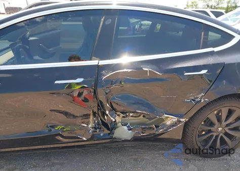 2019 Tesla Model 3 Long Range/Mid Range/Standard Range/Standard Range Plus из США, поврежденный, VIN 5YJ3E1EA2KF305977